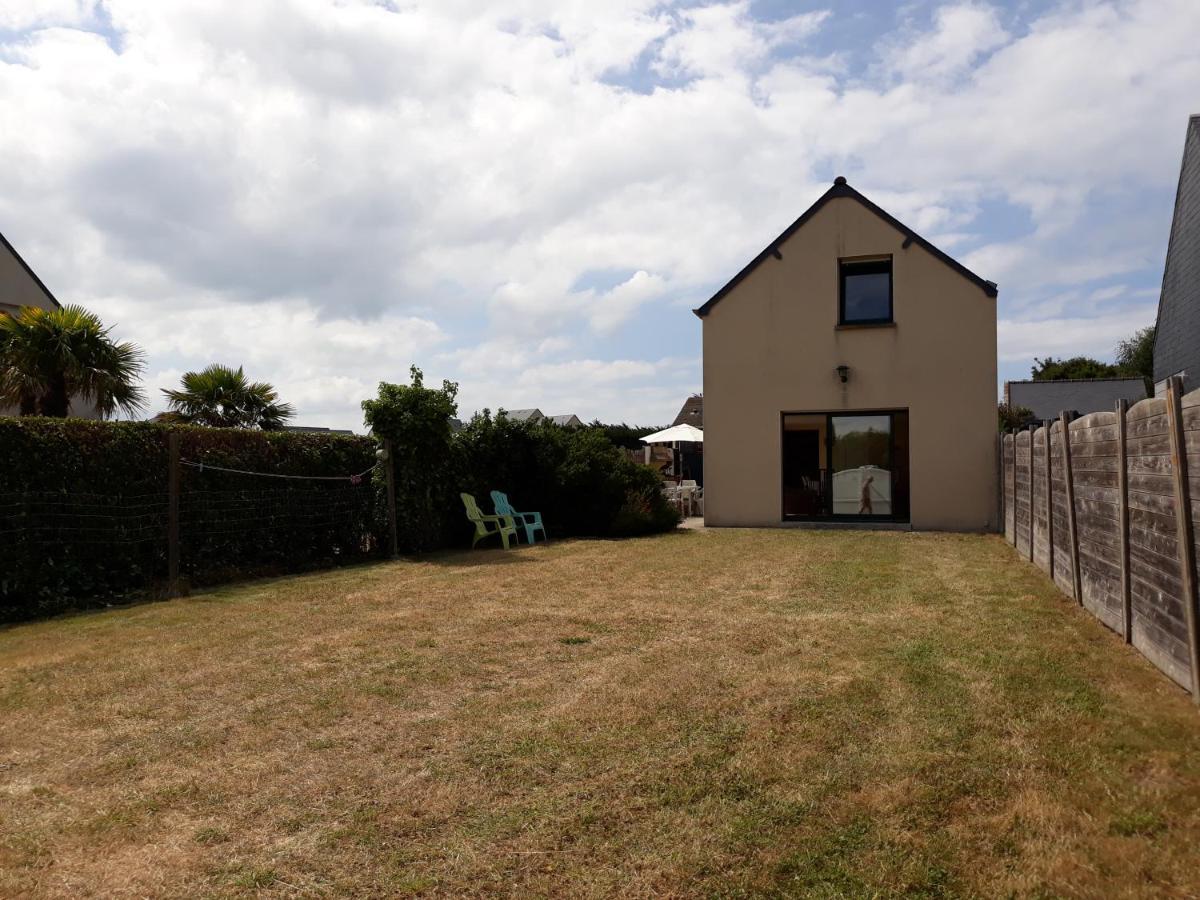 Maison avec jardin et plage de sable fin accessible à pied à 300m Saint-Coulomb Exterior foto